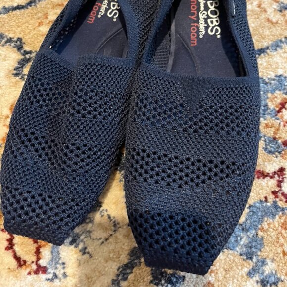 BOB'S SKECHERS MEMORY FOAM NAVY CASUAL SHOES SZ 6.5W - Picture 1 of 4